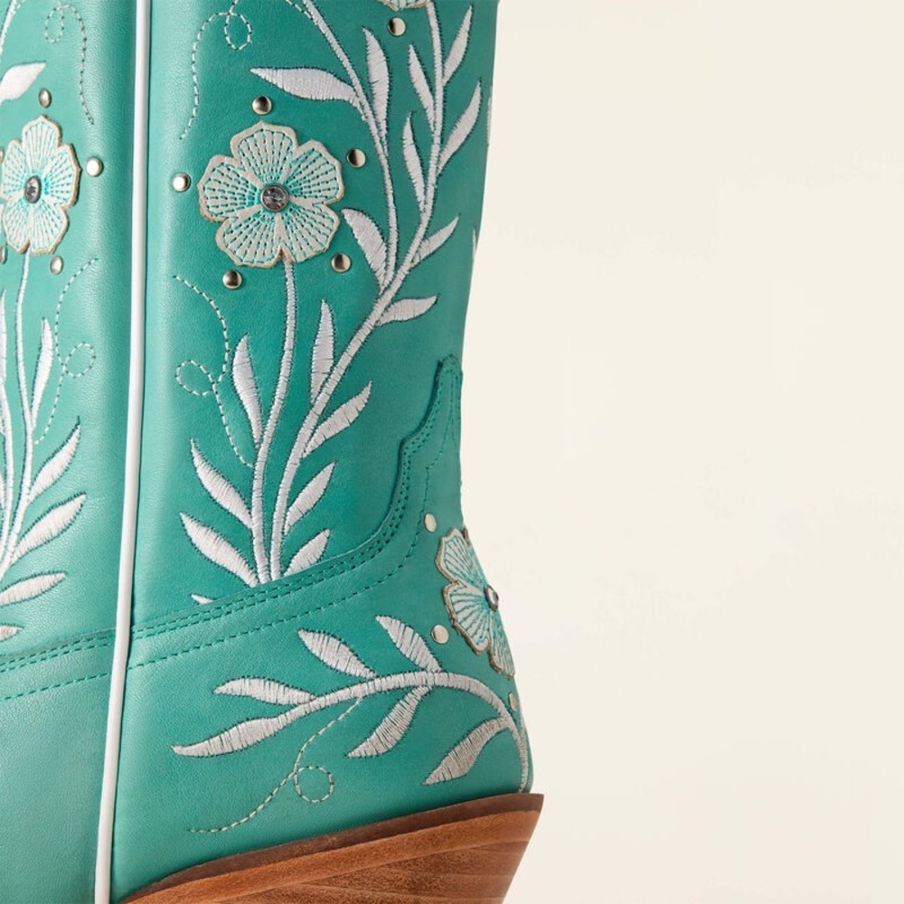 ARIAT Romance Western Boot in Natural Turquoise - Picture 9 of 12